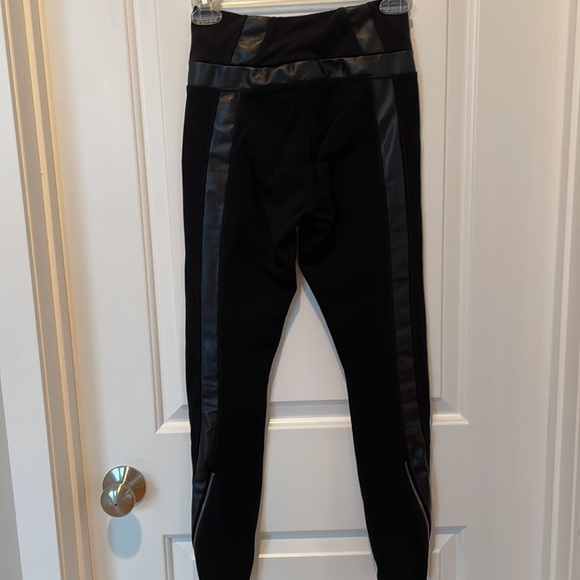 Athleta Moto tights - Picture 2 of 8